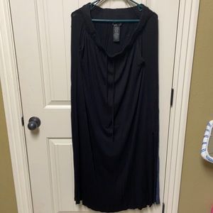 Long black stretchy skirt